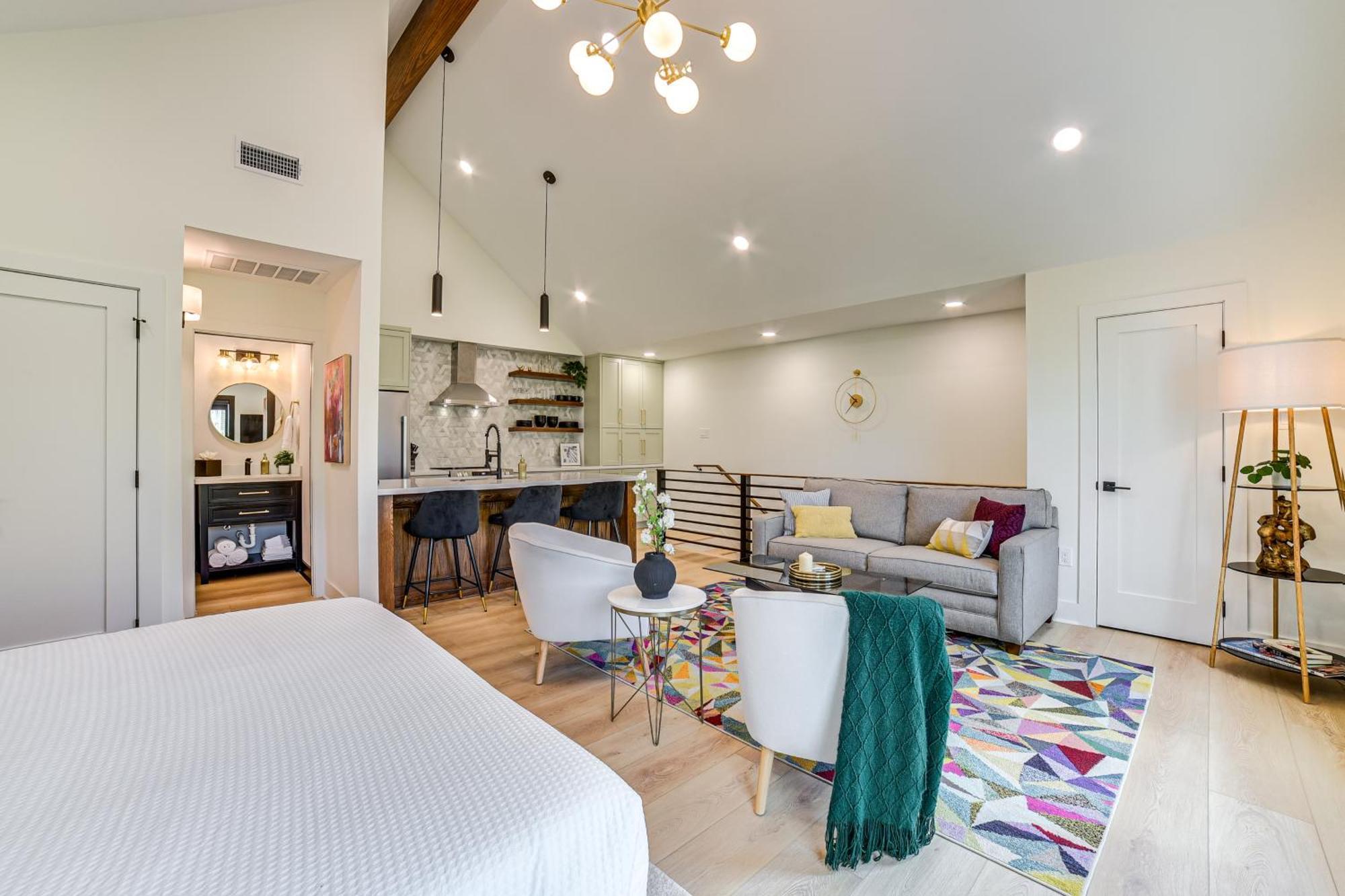 Chic Galveston Studio Walk To Shops And Restaurants Exterior photo