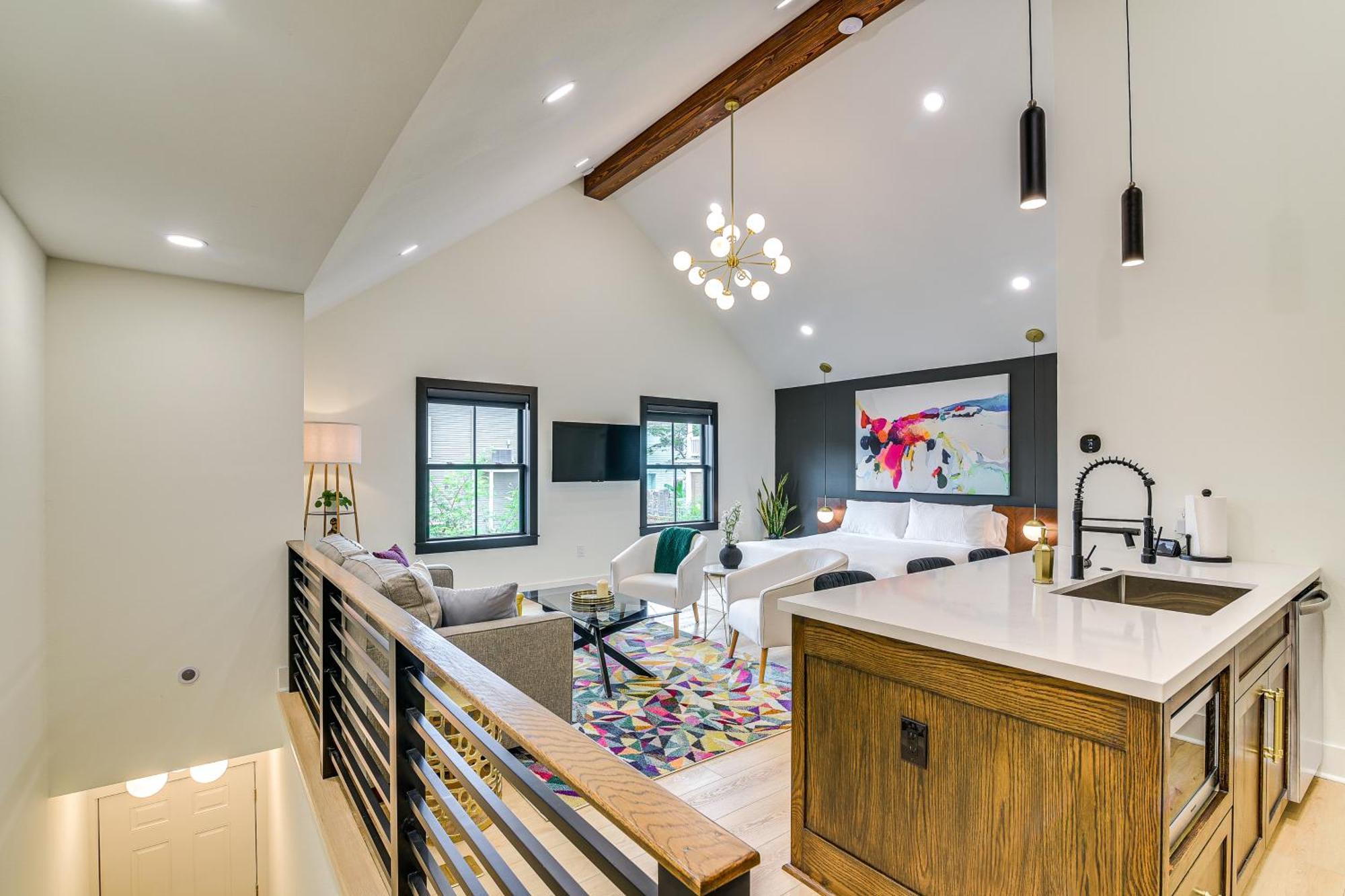 Chic Galveston Studio Walk To Shops And Restaurants Exterior photo